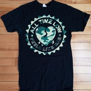 NWOT All Time Low feels like war tee